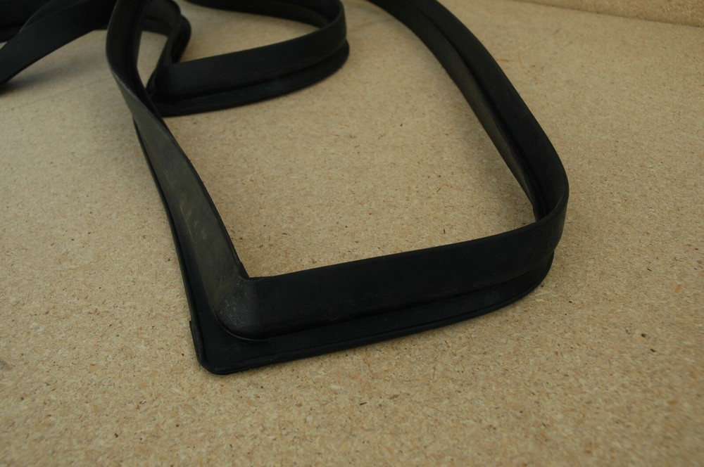 Seal engine access panel M1059 5330-00-197-1751