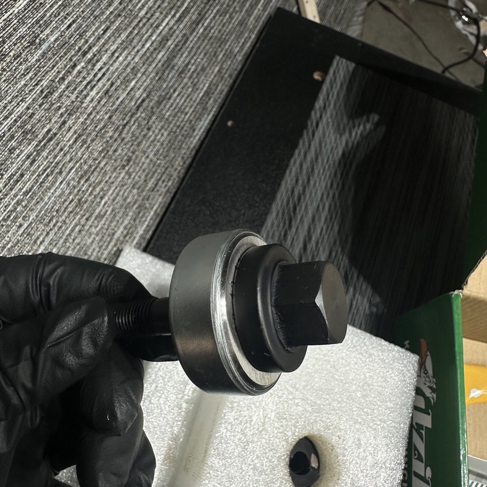 Utziko - 1/2" Conduit Hole Size Knockout Punch Unit - Draw Stud