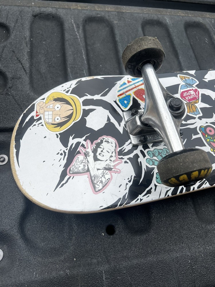 DARKSTAR ~ Skateboard Deck ~ 31” X 8” used but great condition BIN!