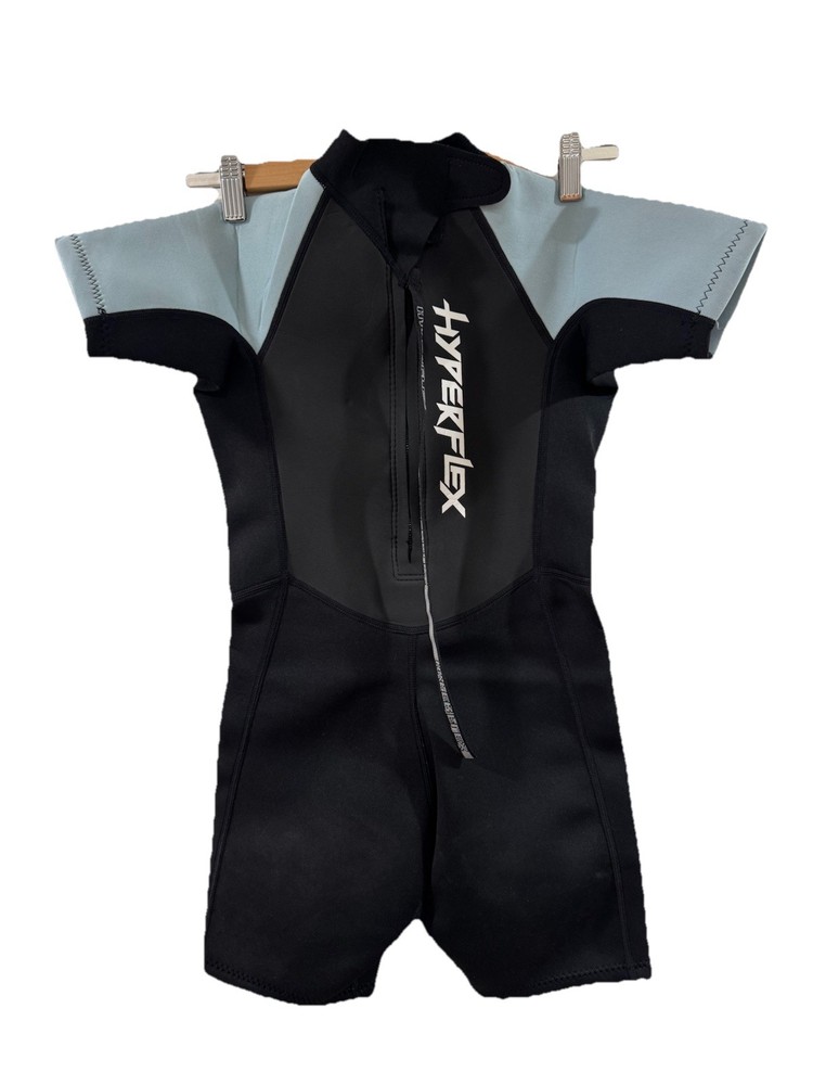 Hyperflex wetsuit Children's Access 2mm Back Zip -Size 8 - Spring Black/Blue