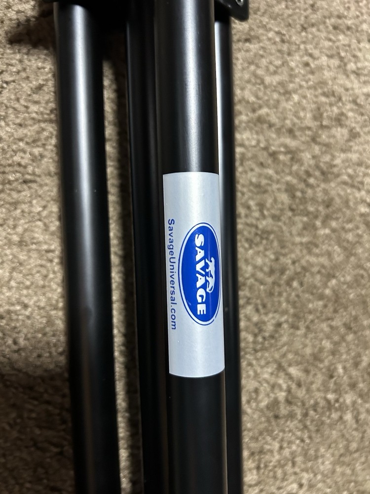 Savage Light Stand with Boom 10 ft MISSING PIECES?