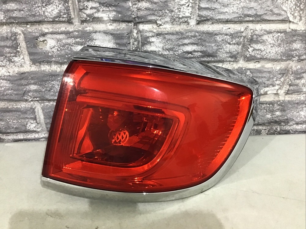 2013-2017 Buick Enclave Tail Light Right (passenger Side) OEM, COMPLETE