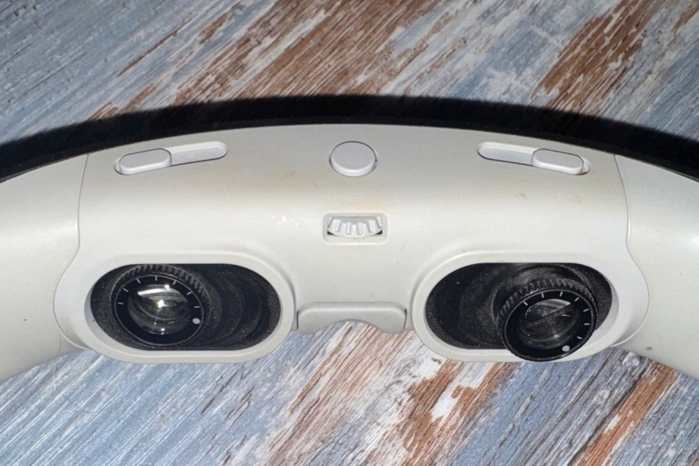 Avegant Glyph AG101 VR Headset