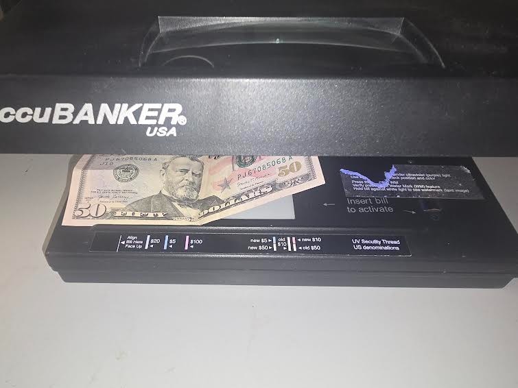 AccuBanker D66 UV Bill Validator - Tested and Working