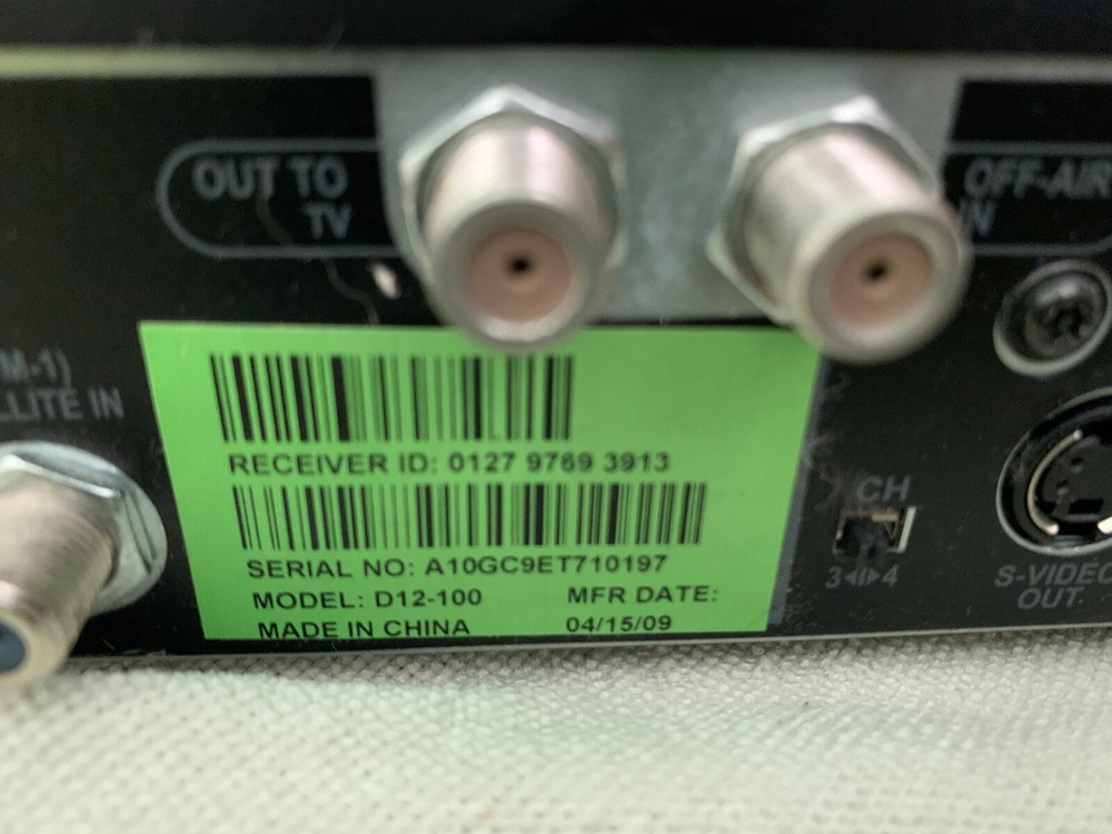 DirecTV D12-100 Satellite Receiver – 2009 – With Remote Cord