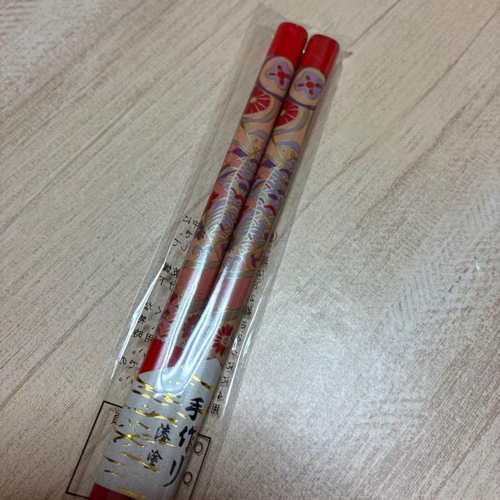 Red Lacquered Traditional Pattern Chopsticks Tableware