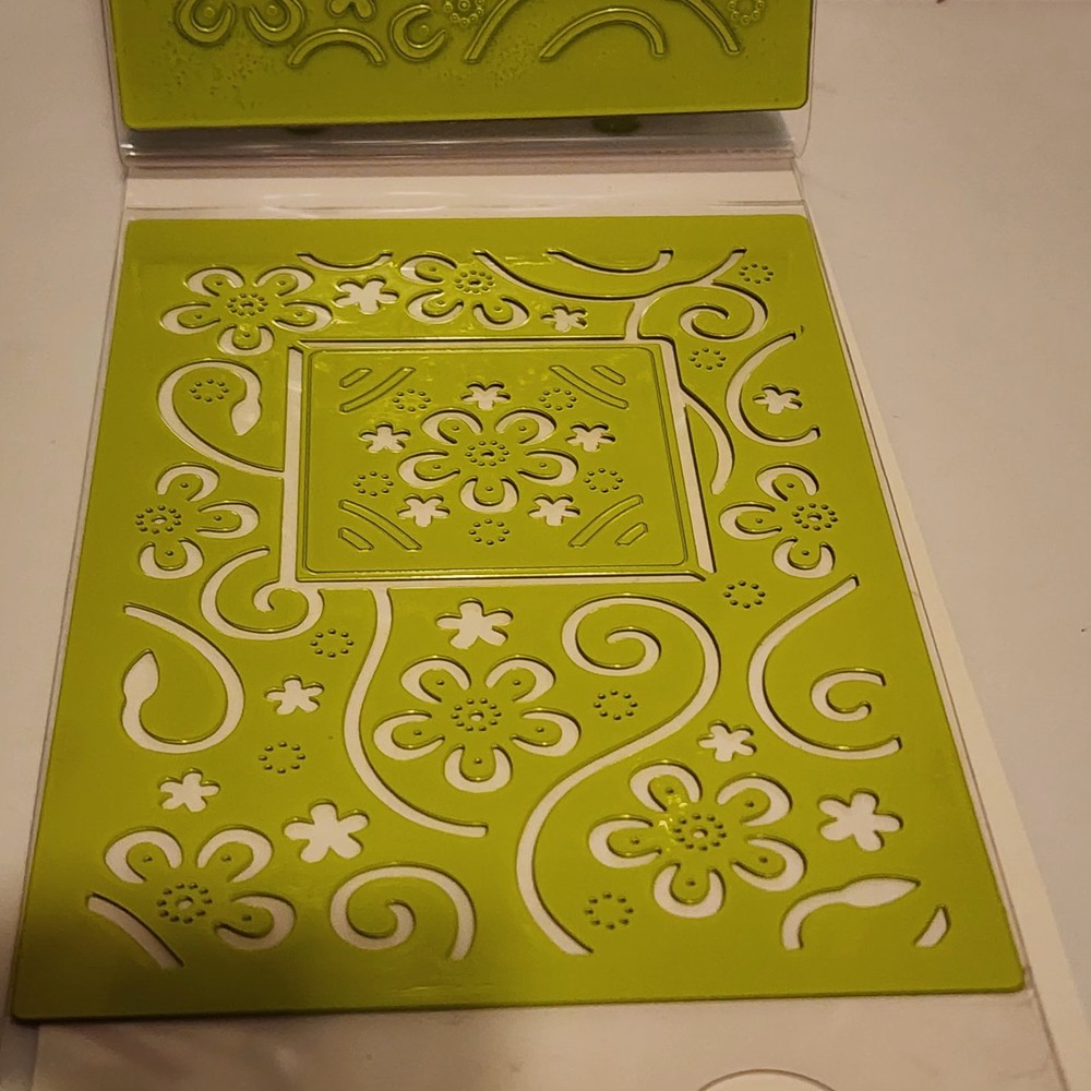 Cuttlebug Embossing Folder Embossing Plus Cut & Emboss PERFECT PERENNIALS