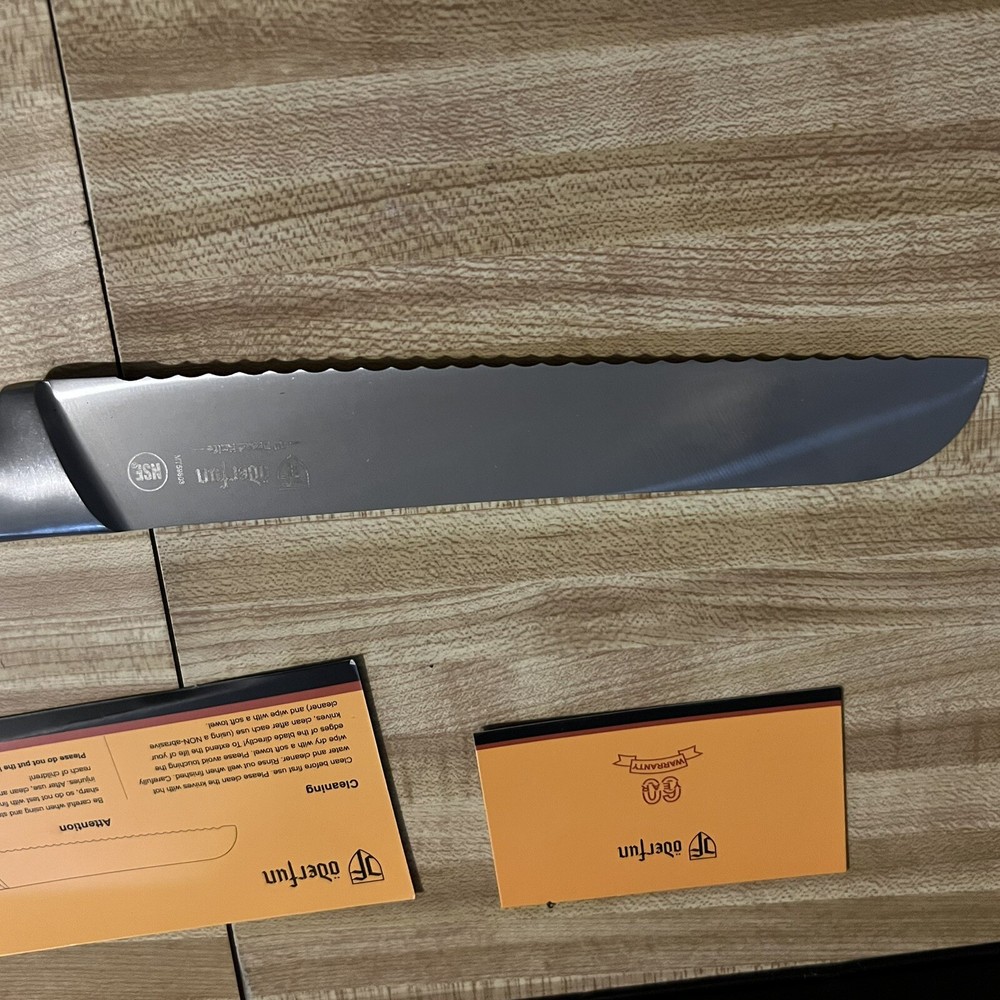 ODERFUN 8 in Bread Knife Chef Quality Serrated Bread Knife