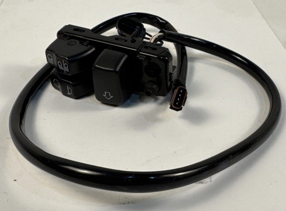HARLEY DAVIDSON GENUINE LEFT HANDLEBAR SWITCH CONTROL ASSEMBLY 71500132