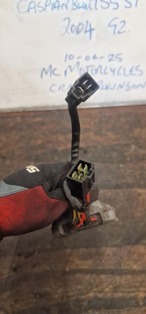 triumph Sprint St gen2 regulator Rectifier