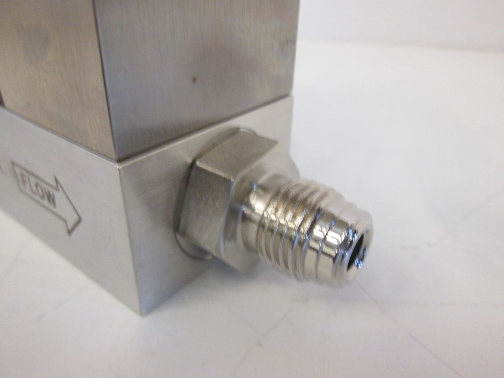 Unit Instruments, UFC-1100A, Mass Flow Controller, 10 SLM, Ar, Used