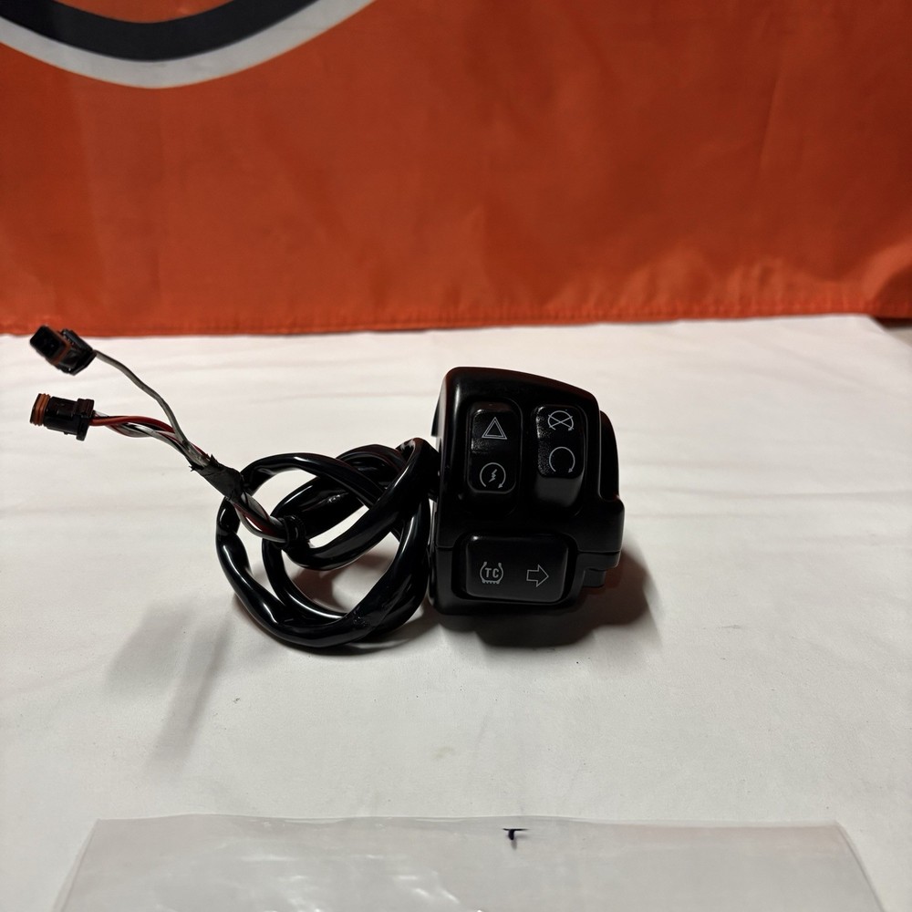 2018-2026 HARLEY DAVIDSON LOWRIDER M8 Softail Right Control Switch Fxlrs TC