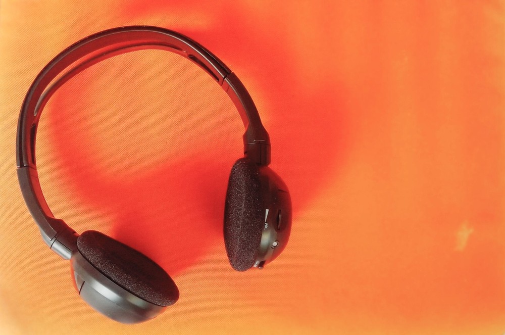 2016 Pathfinder Compatible Wireless DVD Headphone