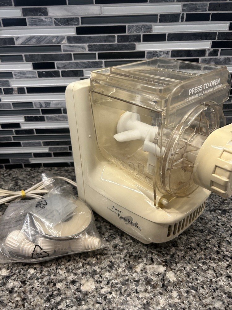 Popeil Automatic Pasta Maker P400 With Pasta Attachments & Manual WORKS