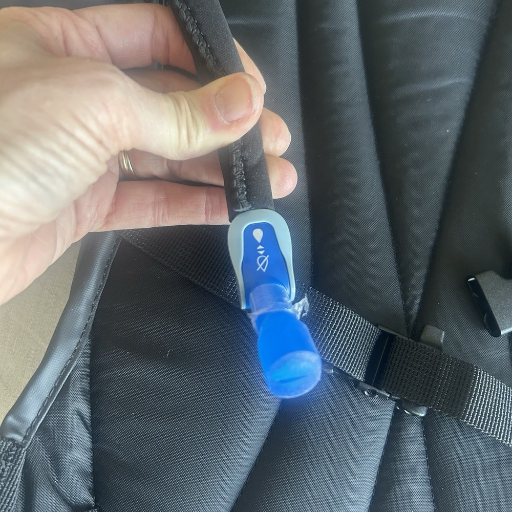 Camelback PowderHound 12L Hydration Pack Backpack Water Snow Shield Preowned