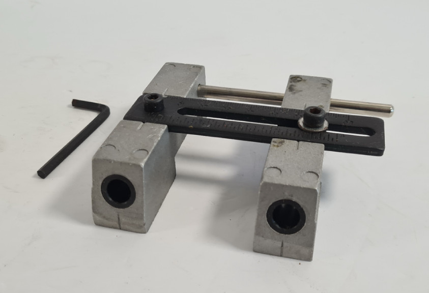 Eagle Tool Company Adjustable Double Pocket Hole Guide – Item #DY48