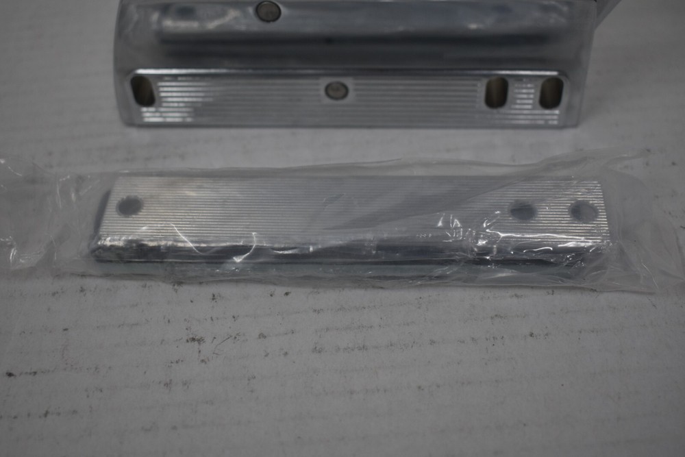 Component Hardware Group Heavy Duty Magnetic Latch Die-Cast R25
