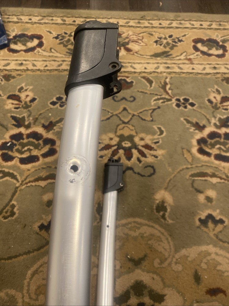 Uppababy Vista Front Axel 2010 See description