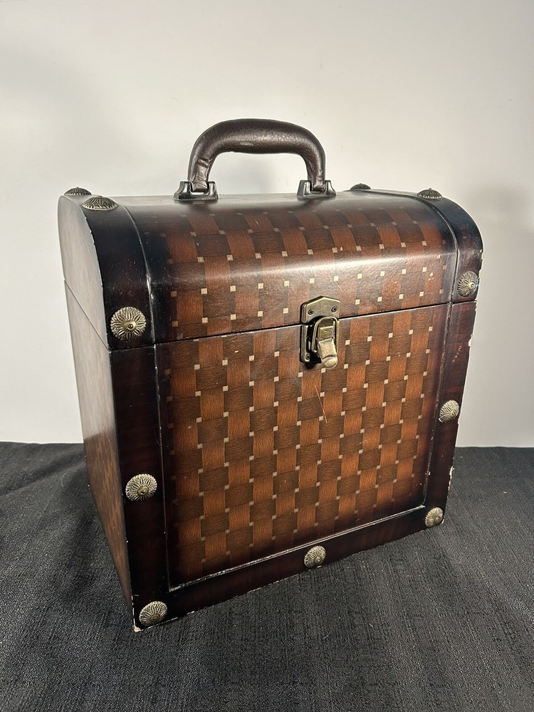 Small Trunk with Handle & Clasp