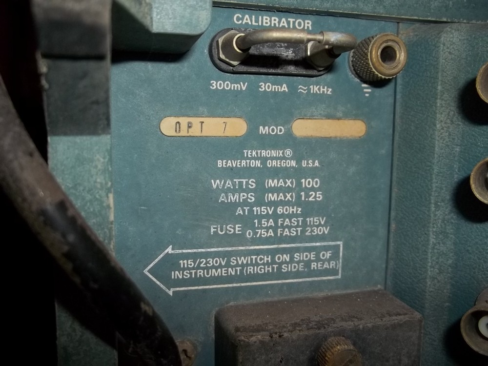 TEKTRONIX 464 STORAGE OSCILLOSCOPE (J4)