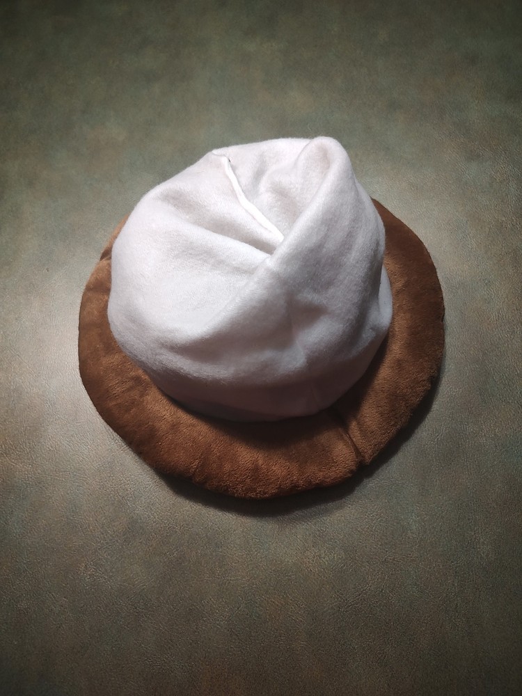 Emojeez Poop Hat