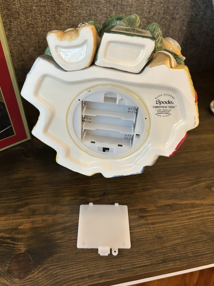 Spode Christmas Tree Collection - Spode Anniversary Figural LED Tree 12” READ