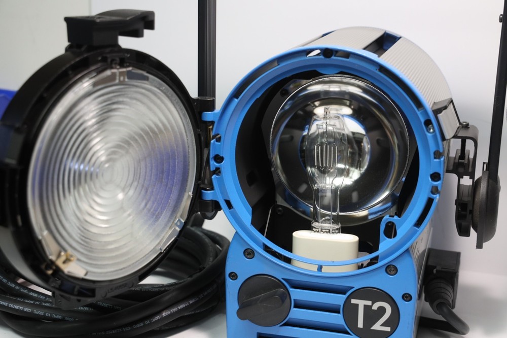 ARRI T2 2000W Tungsten Light, Great Condition