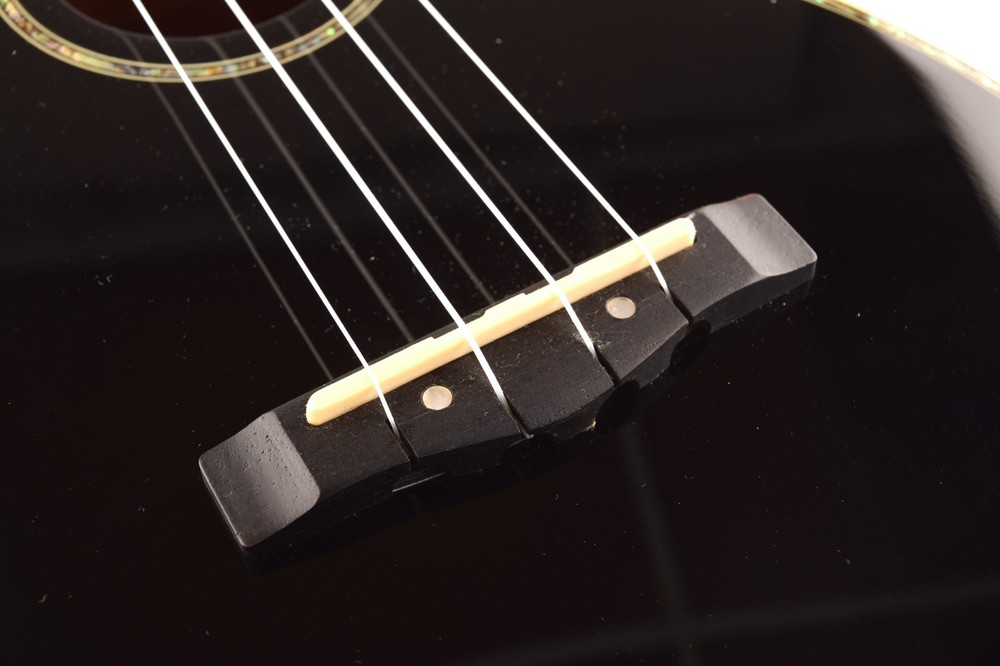 *Mitchell MU75BK Concert Ukulele Black