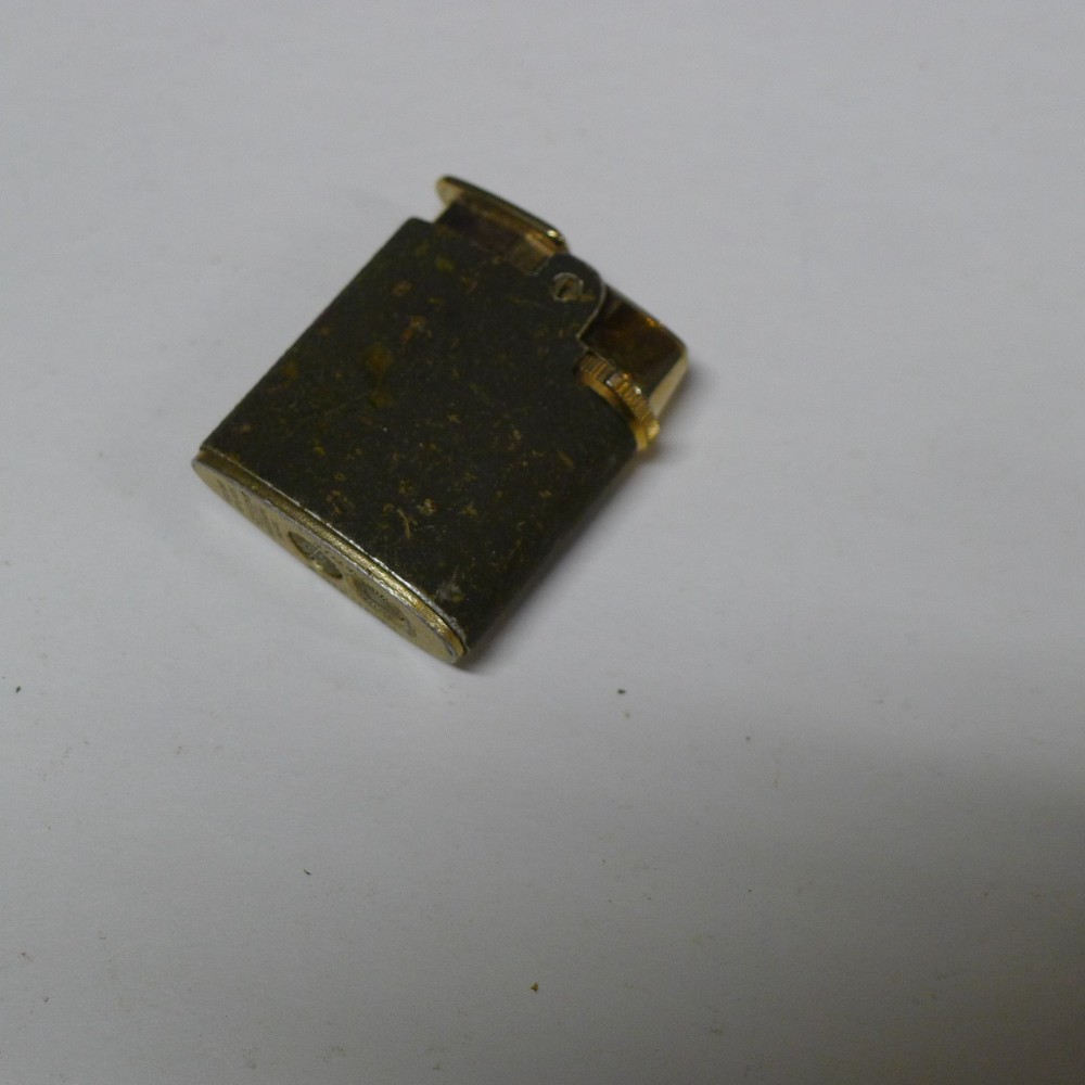 Ronson Varaflame Petite lighter