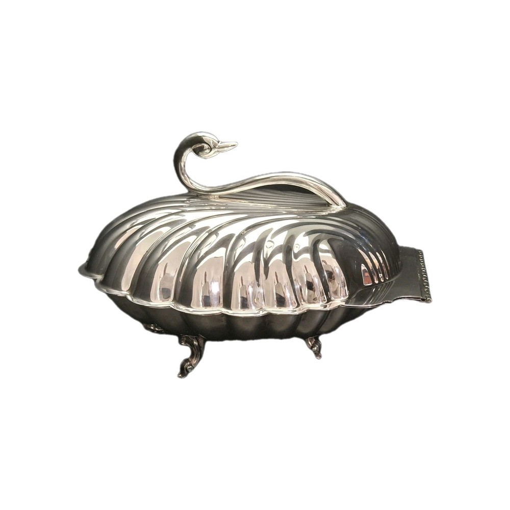 Leonard Regency Style Silver Plated Clam Shell Hinged Warmer with Swan Handle.