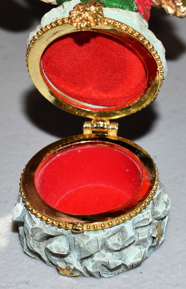 Very Cute Angel Trinket Box