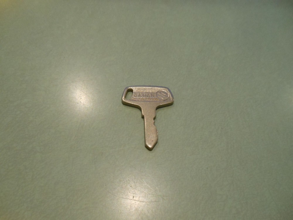 NOS OEM Suzuki "FLAT TOP" Pre-Cut MASTER KEY Code 60's - 70's Models # 31124