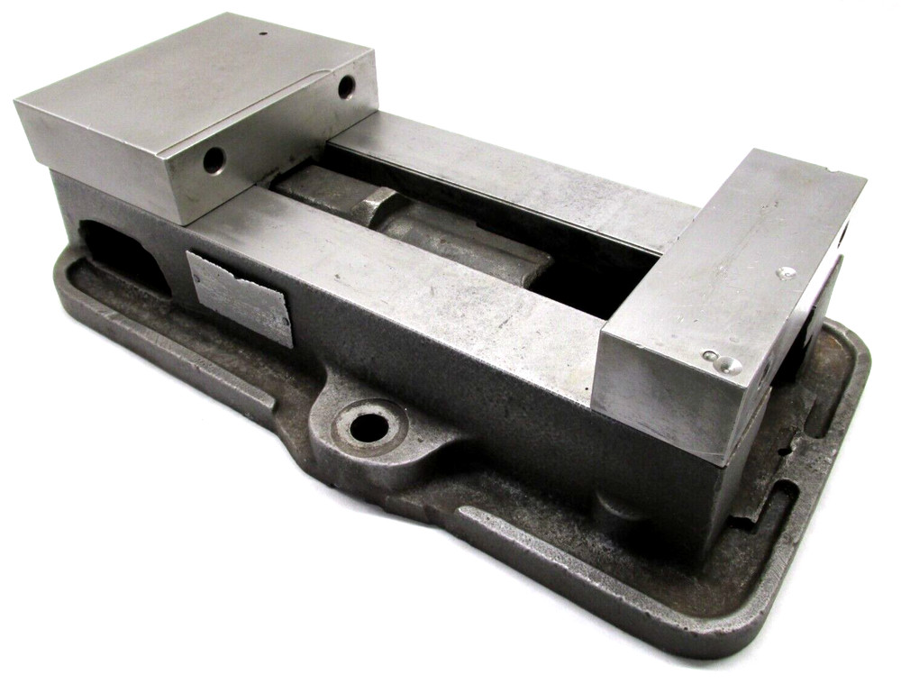 KURT ANGLOCK 6" MILLING MACHINE VISE - #D675