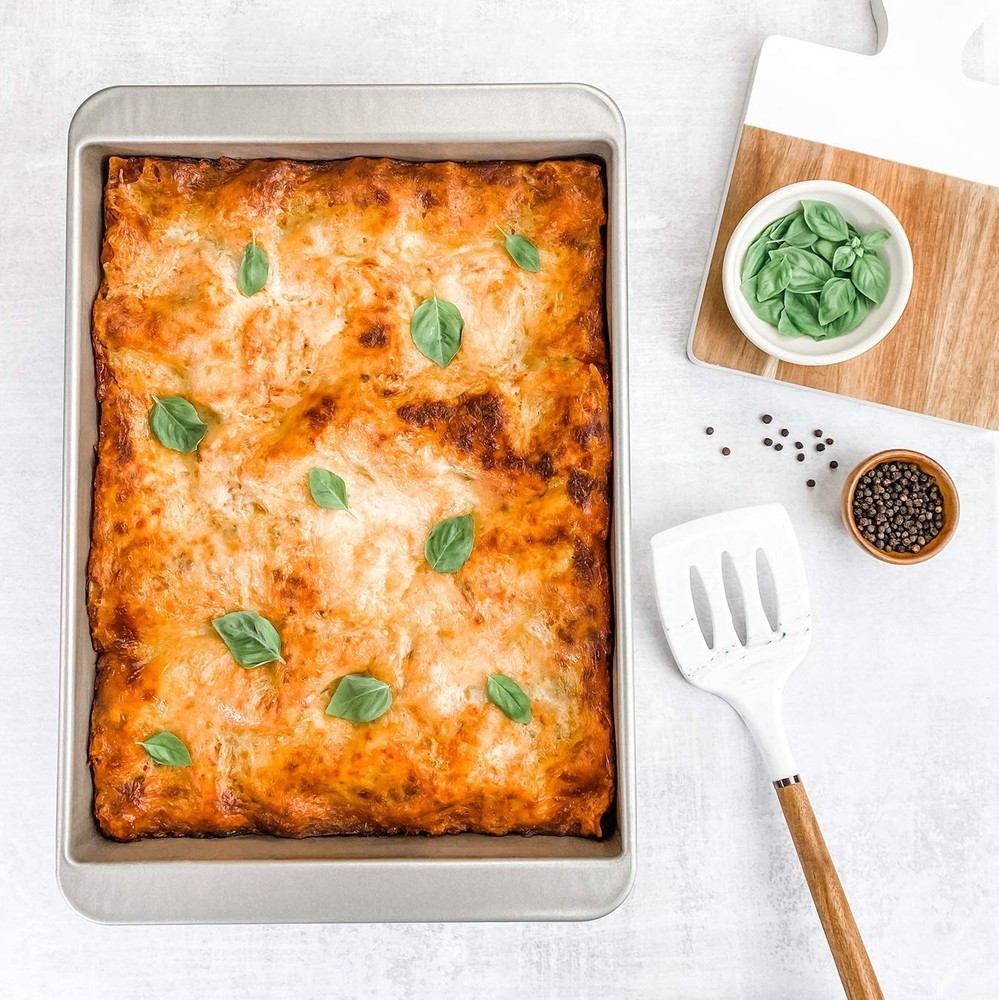 Roasting and Lasagna Pan With Lid