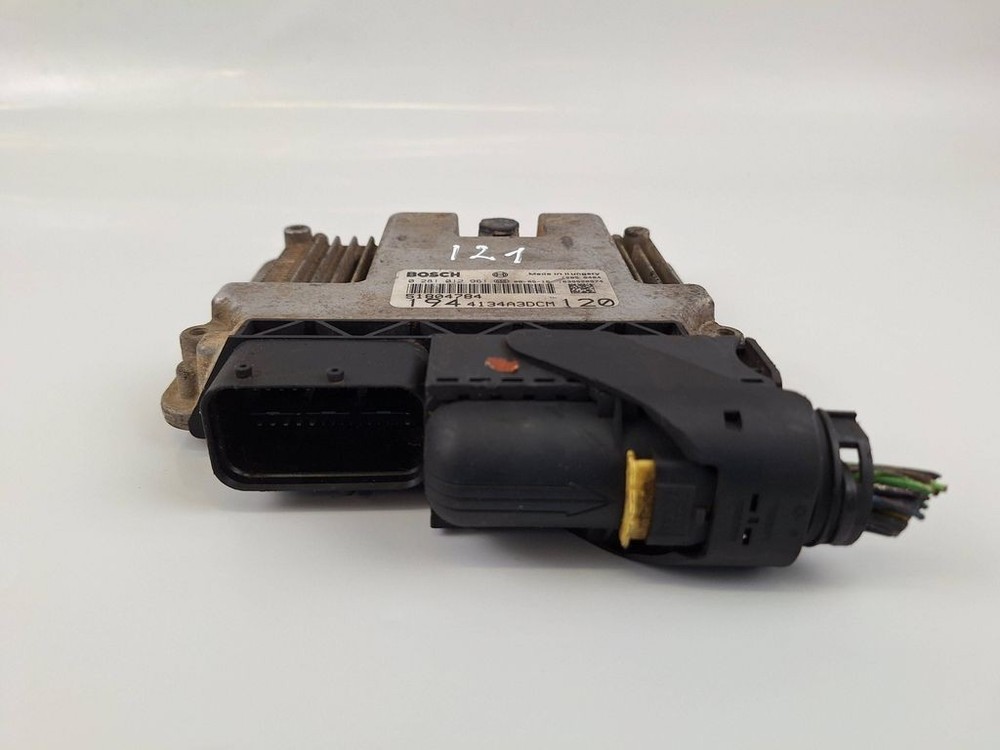 Fiat Croma 2007 Engine Control Module ECU 51804784 kW BVV623