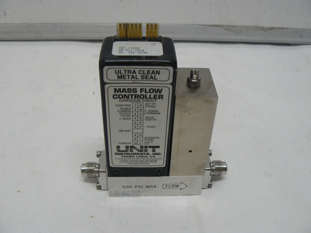 Unit UFC-1160A mass flow controller range 200 SCCM gas He