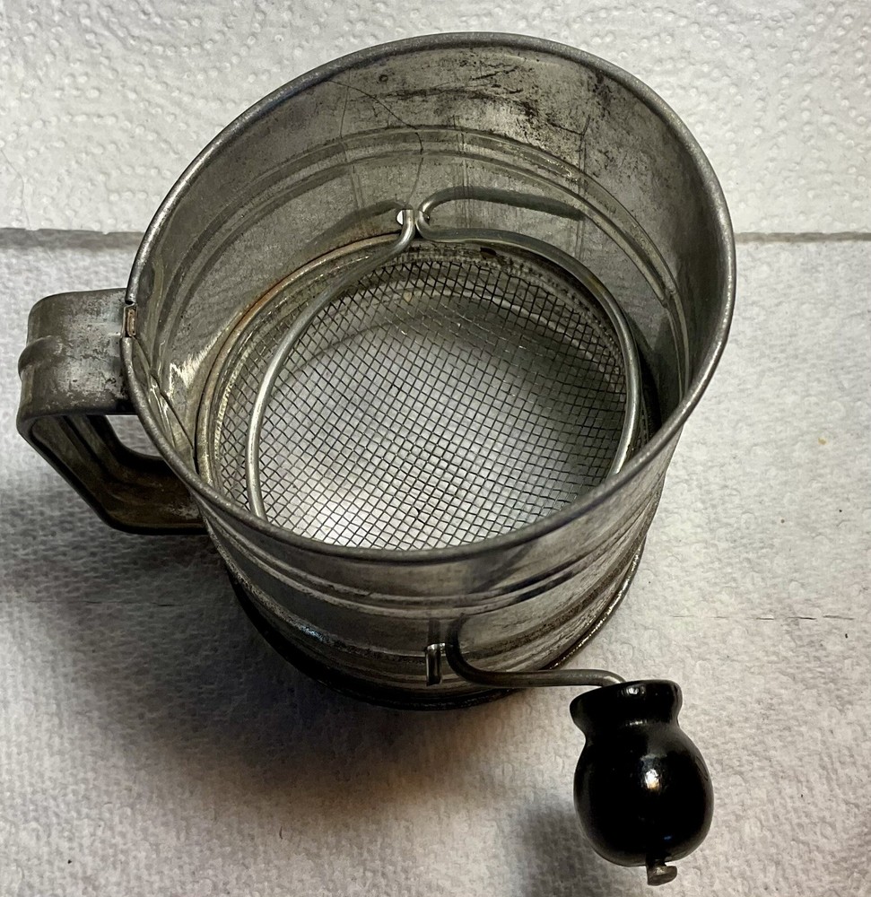 Vintage 1 Cup Four Sifter USA