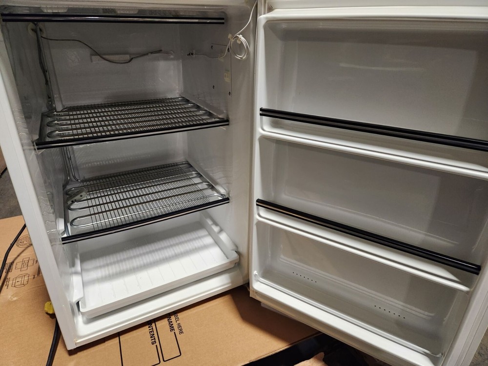 Puffer Hubbard XUF-1805A14 Explosion-Proof Lab Freezer