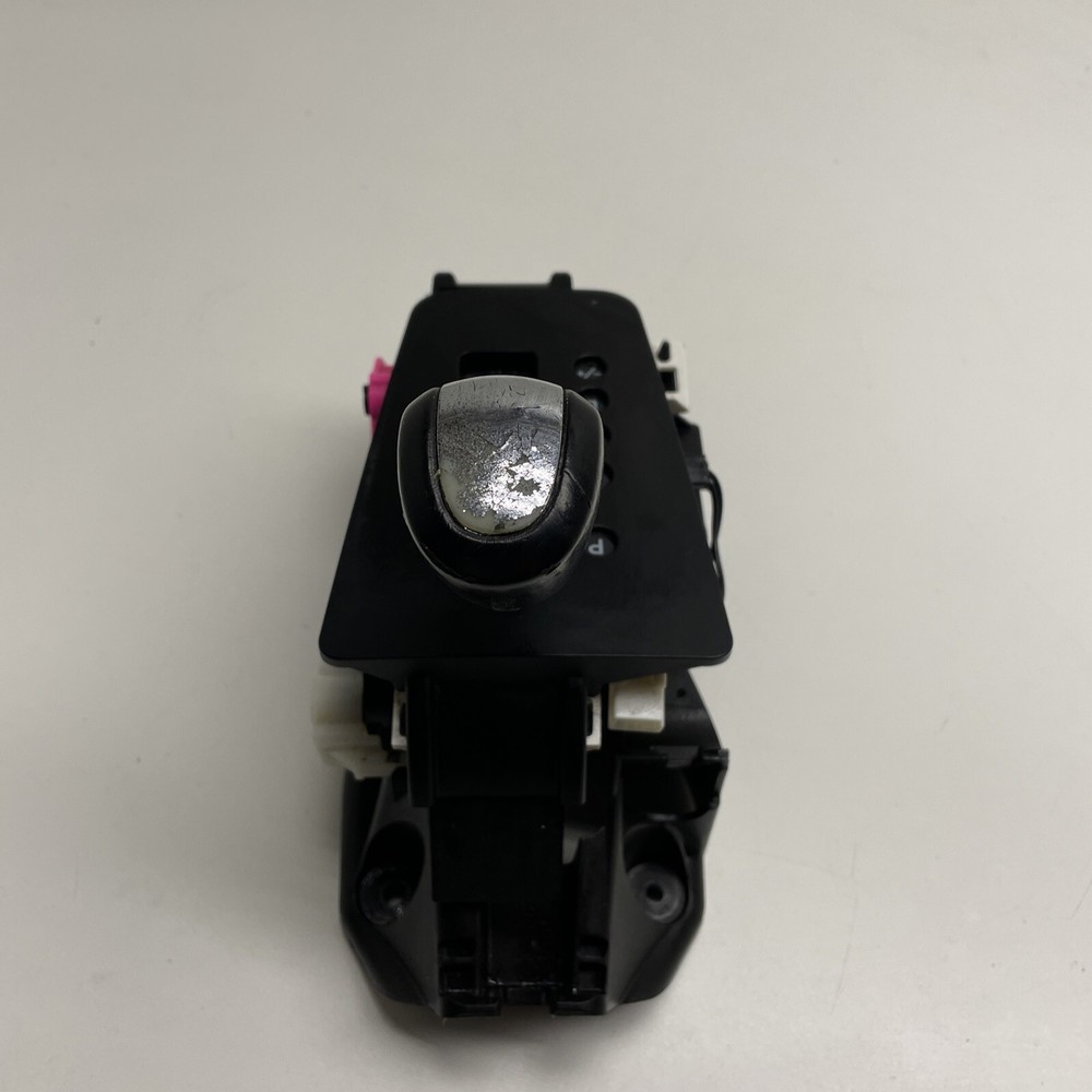 2011 Chrysler 200 Limited Shifter/Shift Gear Selector OEM