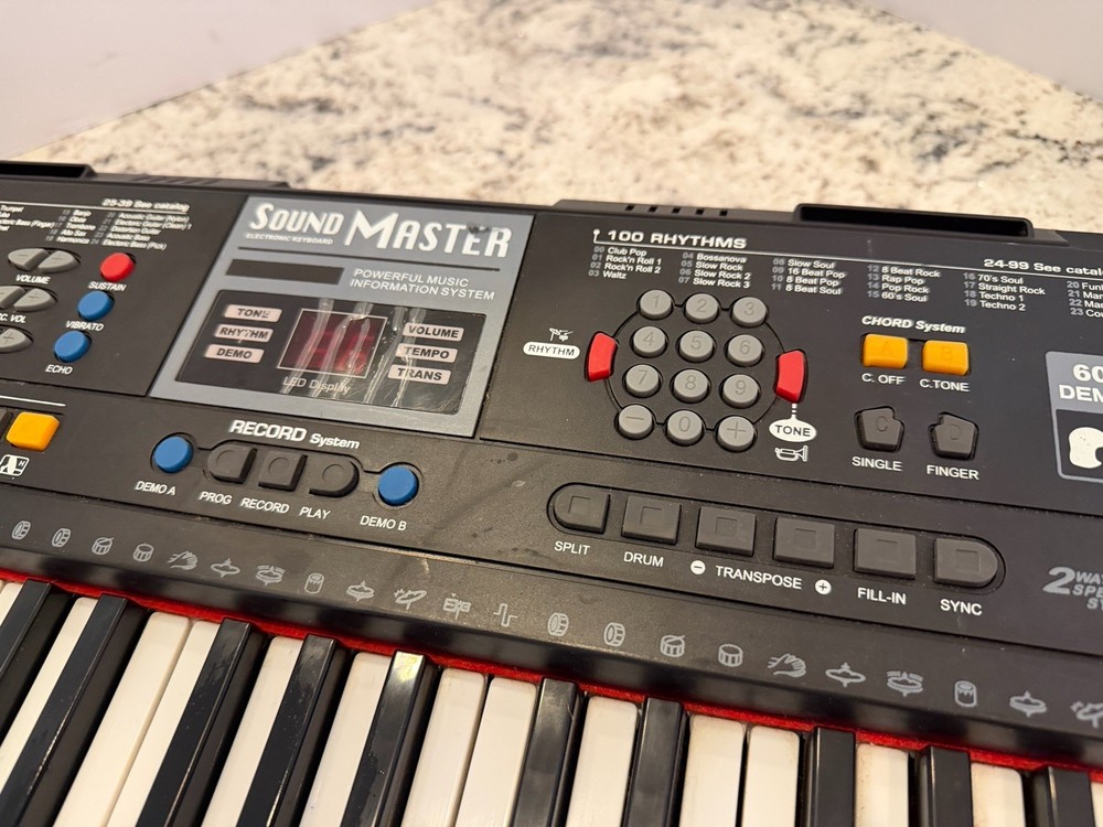 Plixio Sound Master 61-Key Electronic Keyboard LED Display Speaker Mic Input