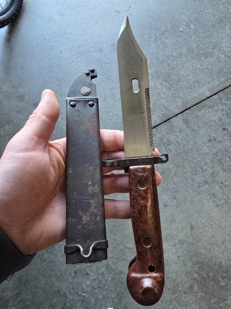 Romanian Type 2 Bayonet W/Matching Scabbard