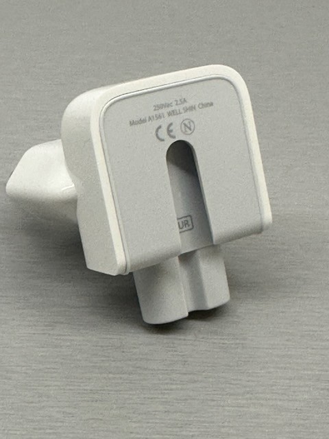 Original Apple Duckhead EU Plug for Power Adapter & MagSafe