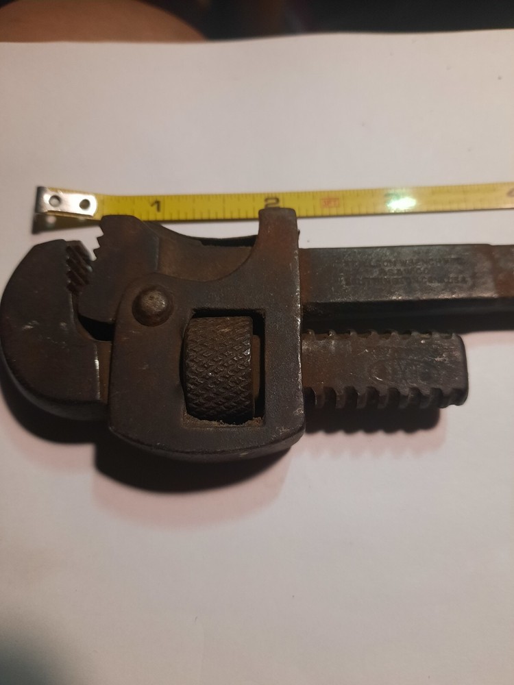 Stillson 6" to 8" Adjustable Wrench