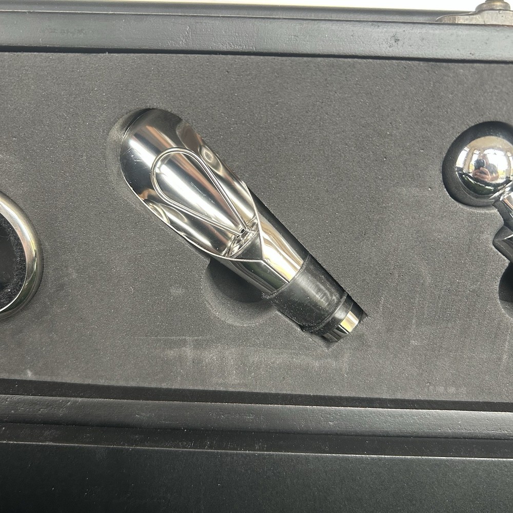 Ducks Unlimited Wine Bottle Gift Box Bar Set