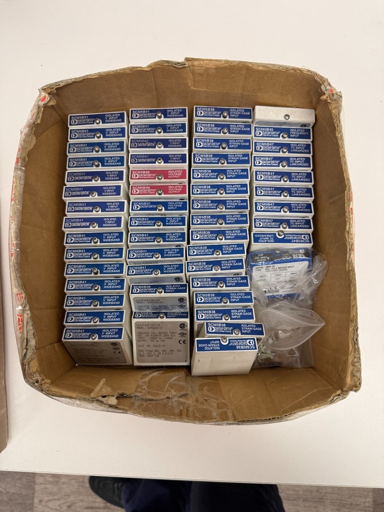 Dataforth SCM5B Signal Conditioning Modules + SCMPB05 Backplane – Industrial Lot