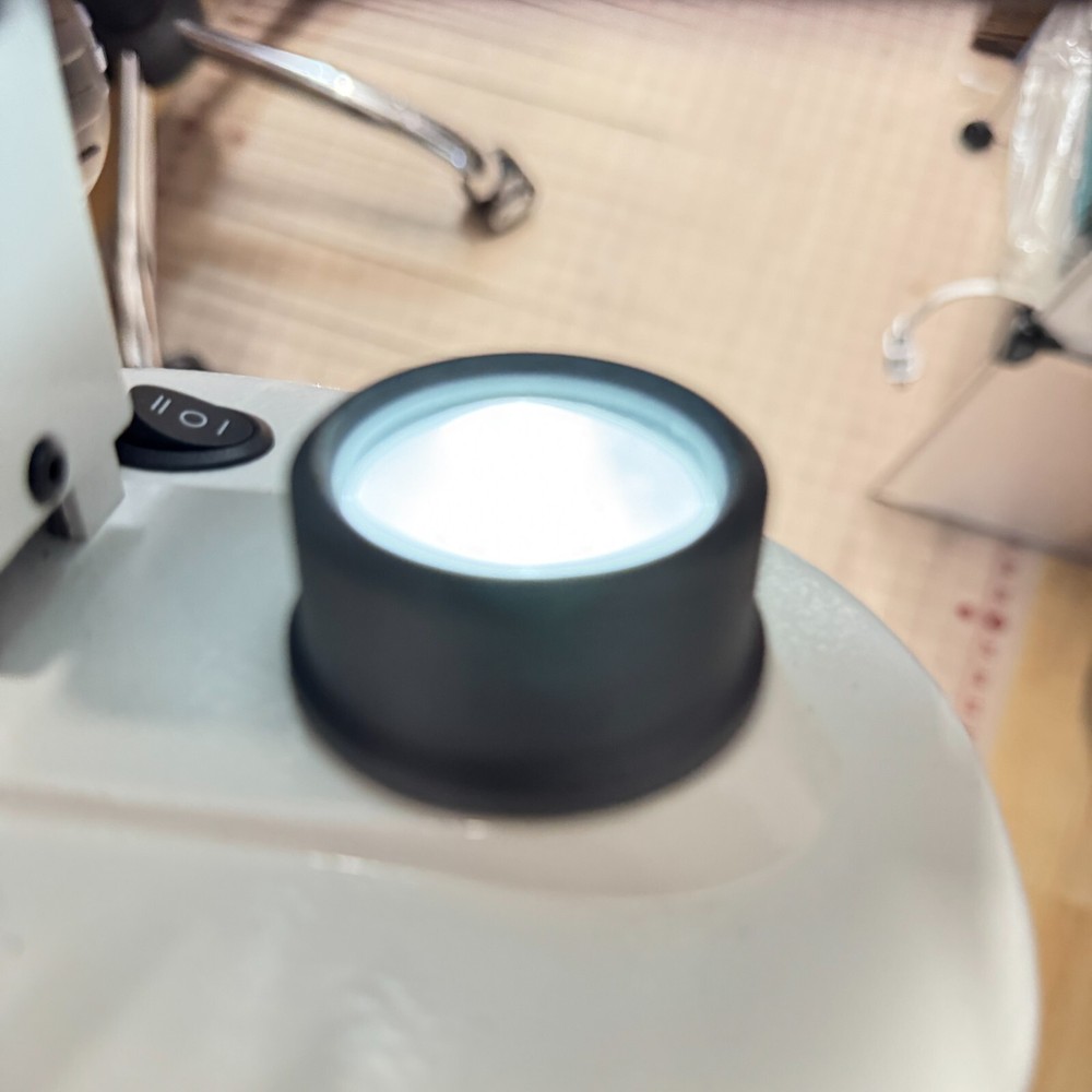 Compound Binocular Microscope, WF10X and WF25X Eyepieces,40X-2000X Magnification