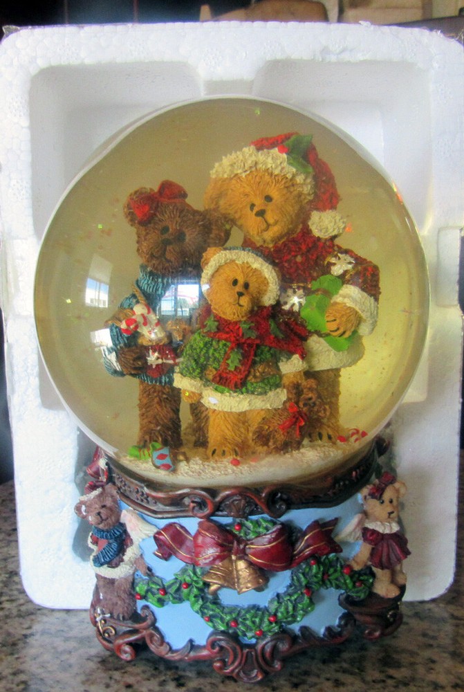JC Penney Musical Three Bears Snowglobe