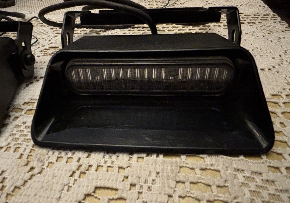 2 Whelen Sfiona SpitFire Ion Super LED Dash Light Amber
