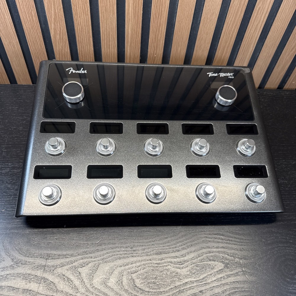 Fender Tone Master Pro Multi-Effects Guitar Workstation - Black