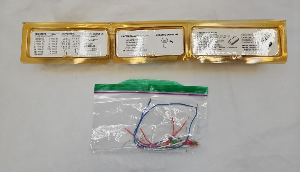 Radio Shack Electronics Learning Lab Kit Manuals parts Box Explore electronics